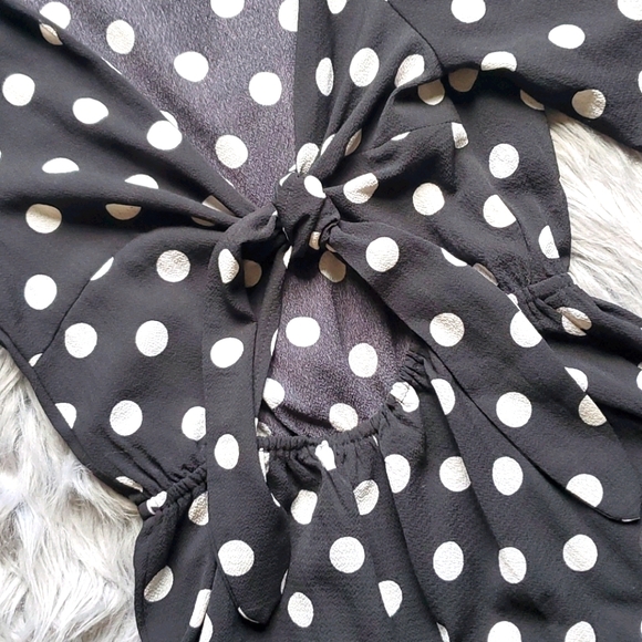 Romper - Picture 2 of 4